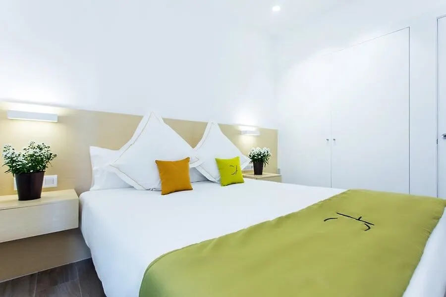 Cosmo Apartments Marina Auditori Барселона Отель